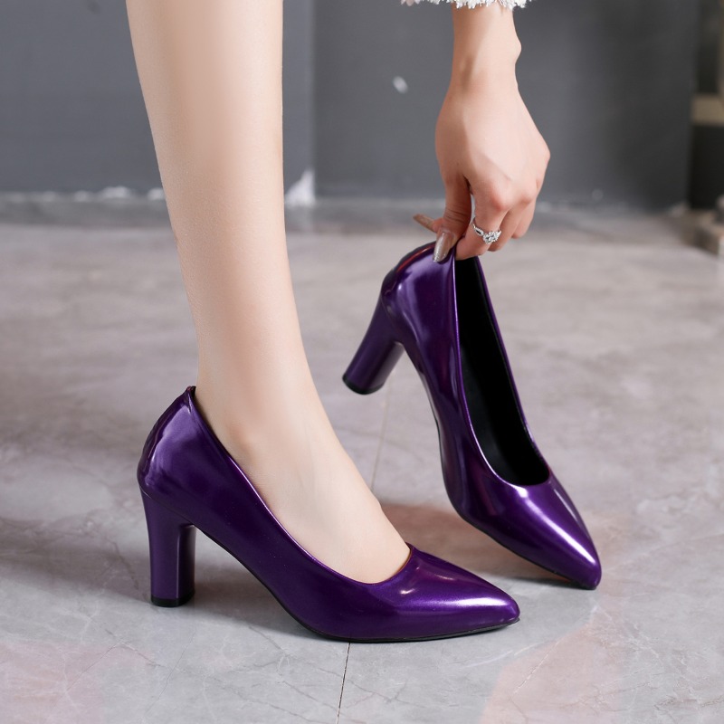 Plus Size Patent Leather Pump  - Pump Heel Block ulasan dan harga